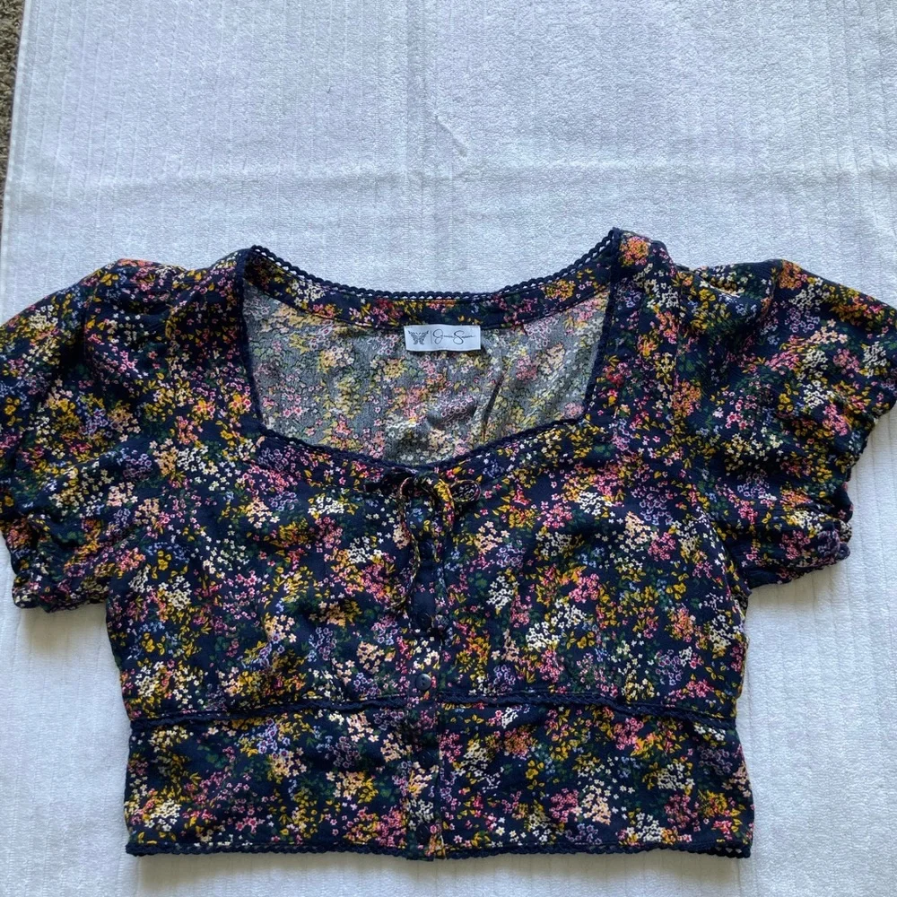 Jessica Simpson Black and Pink Floral Crop Blouse